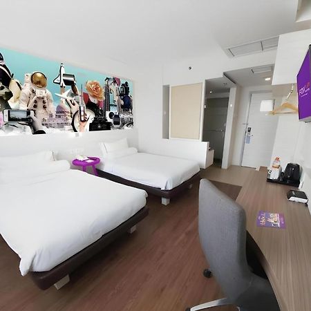 Royal Bay Hotel マカッサル エクステリア 写真