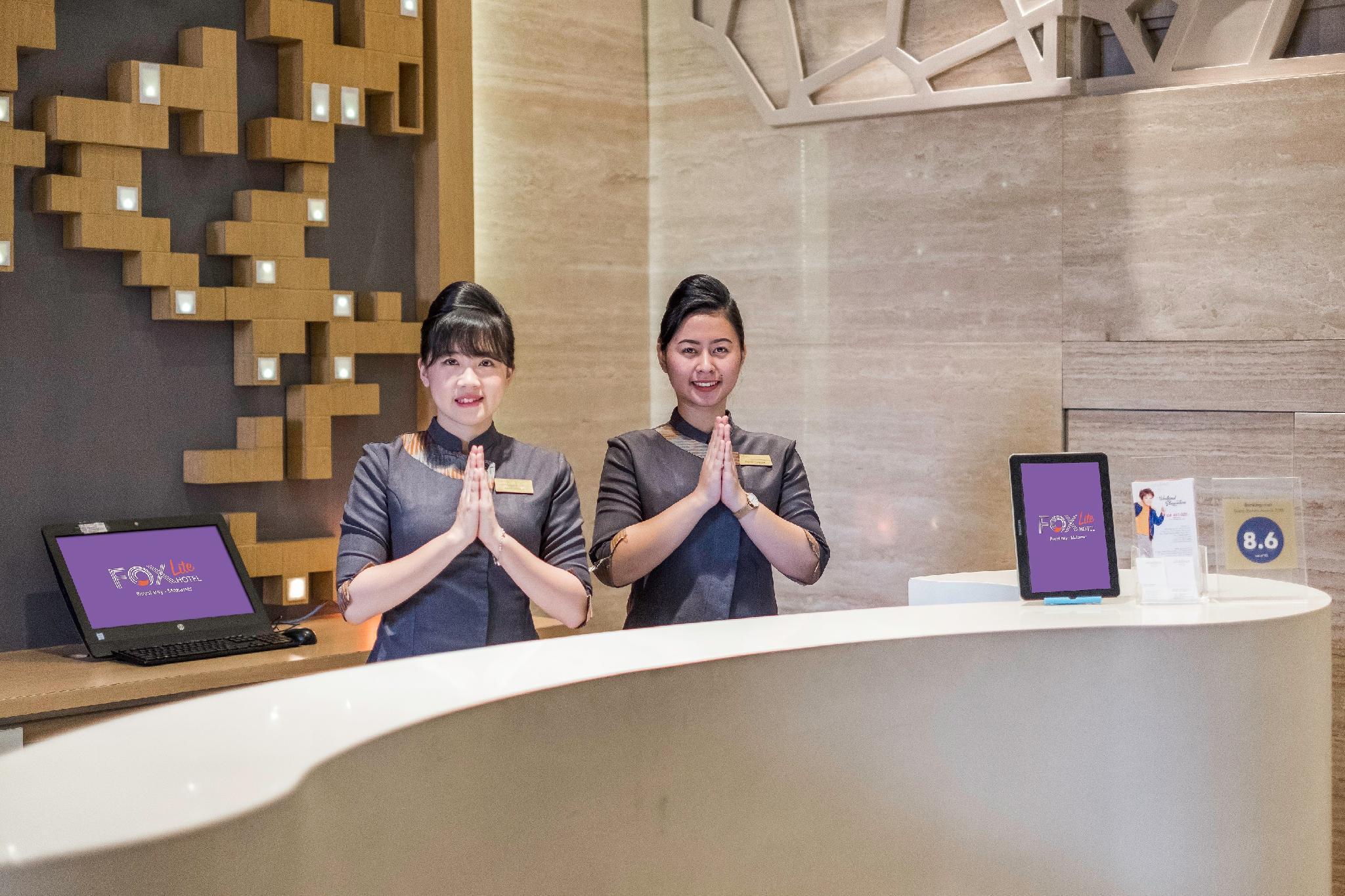 Royal Bay Hotel マカッサル エクステリア 写真
