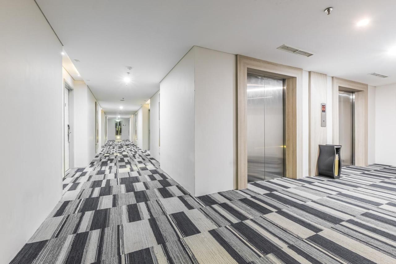 Royal Bay Hotel マカッサル エクステリア 写真