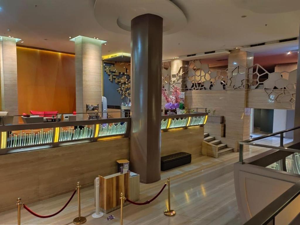 Royal Bay Hotel マカッサル エクステリア 写真
