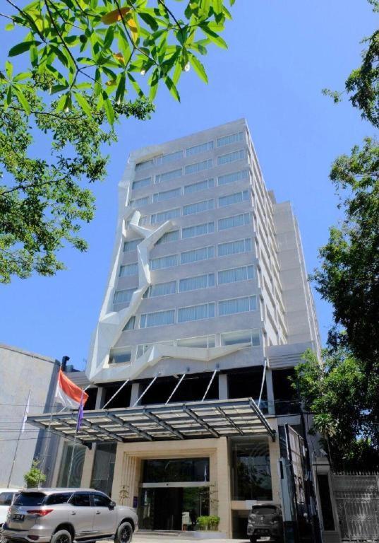 Royal Bay Hotel マカッサル エクステリア 写真